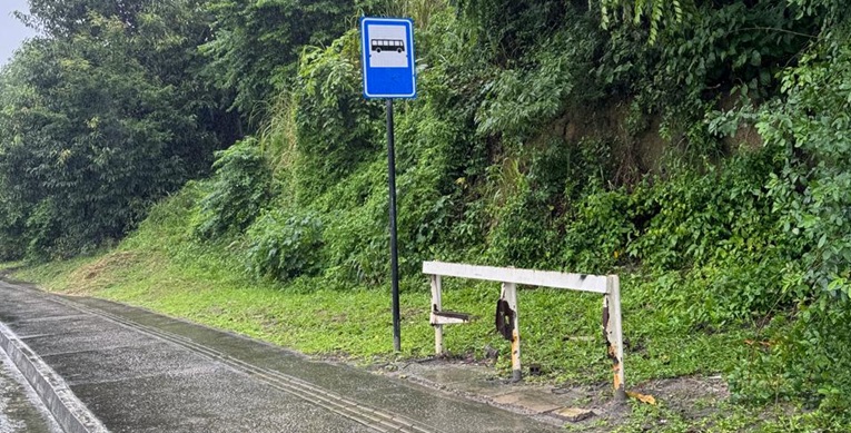 Falta acessibilidade, sobram problemas nos pontos de ônibus da capital